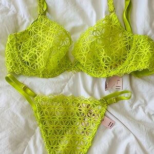 Victoria Secret Vibrant Lime Green Lace Lingerie Set
